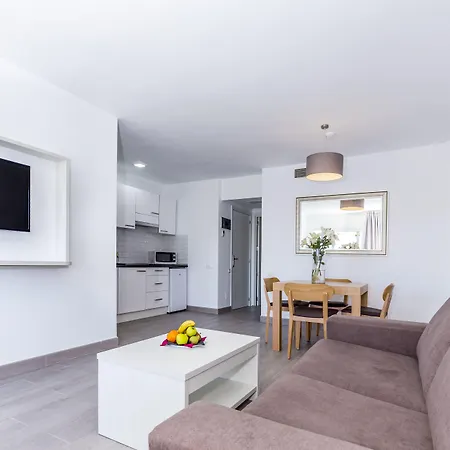 Rey Carlos Szálloda