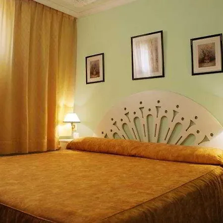 Hotel Rey Carlos